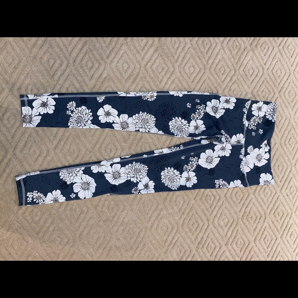Flower workout leggings